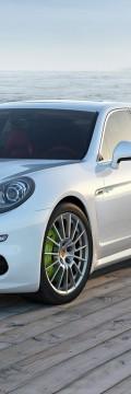 PORSCHE Generasi
 Panamera I Restyling 4.8 AMT (520hp) 4x4 Karakteristik teknis
